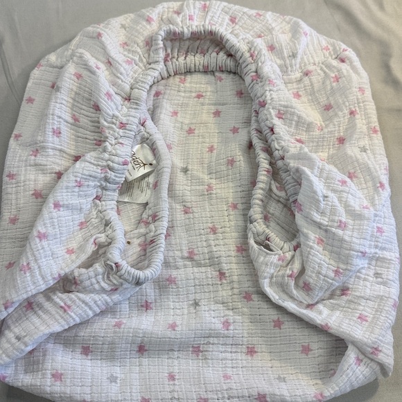 aden + anais - Pink and Gray Star change table sheet - Picture 2 of 6